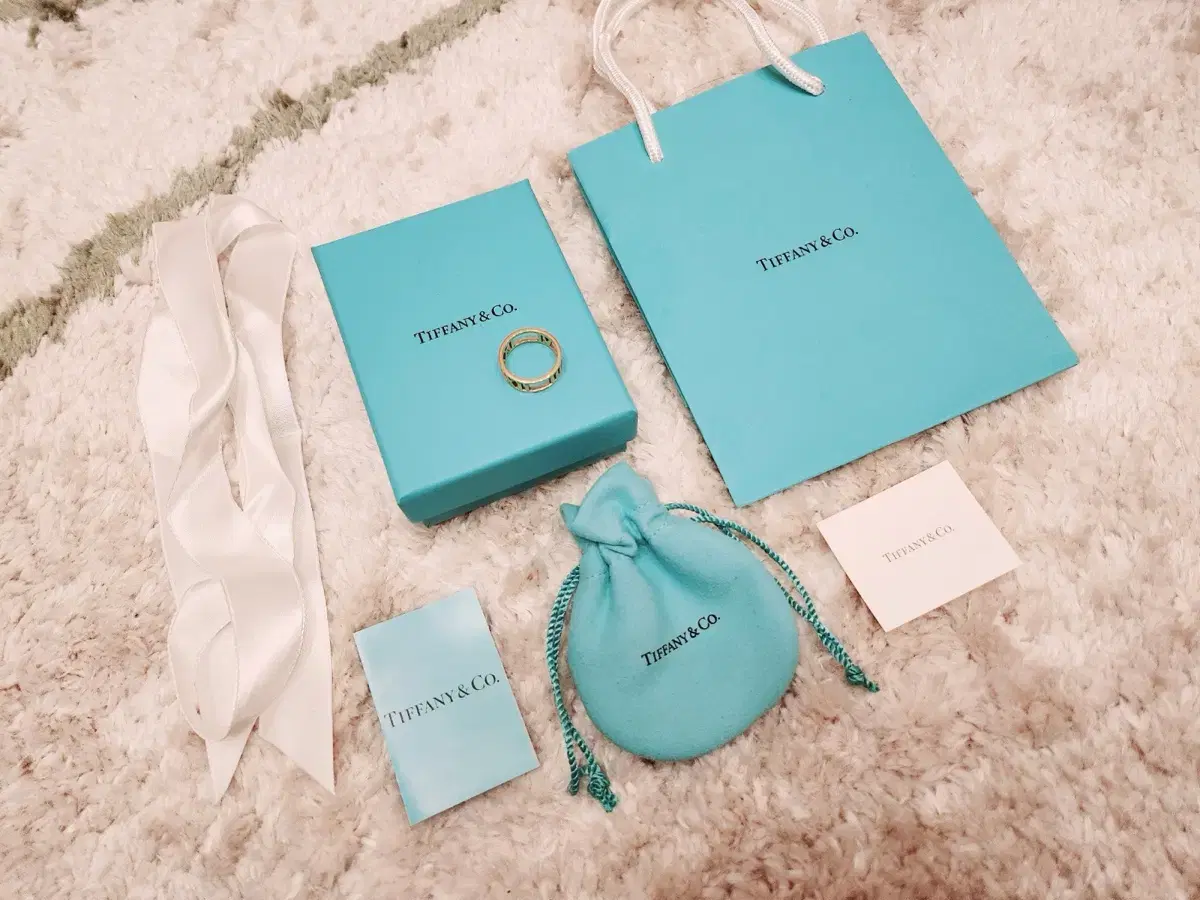 정품 Tiffany&Co. 티파니앤코 반지 골드링 티파니 아틀라스링 정품